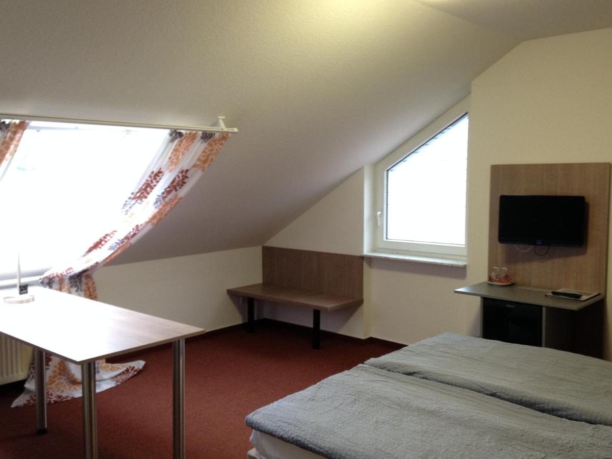 TV/Unterhaltungsangebot in der Unterkunft Hotel Astra Rastatt