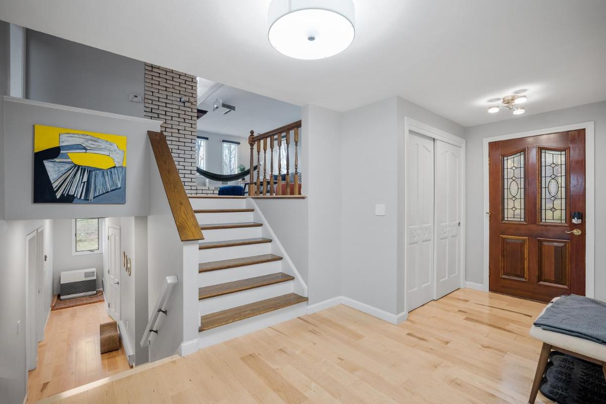 Lakefront Retreat on Halfmoon Lake! - Housity