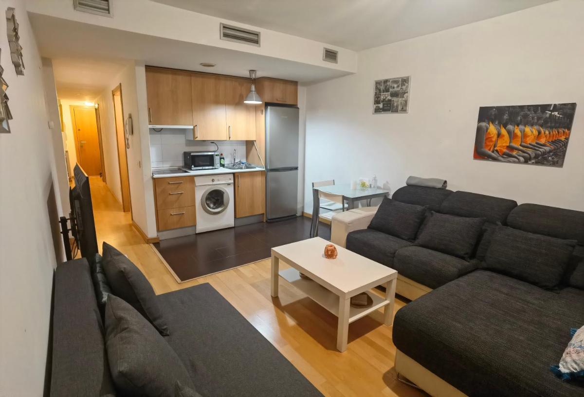 Zentro Urrea - Housity