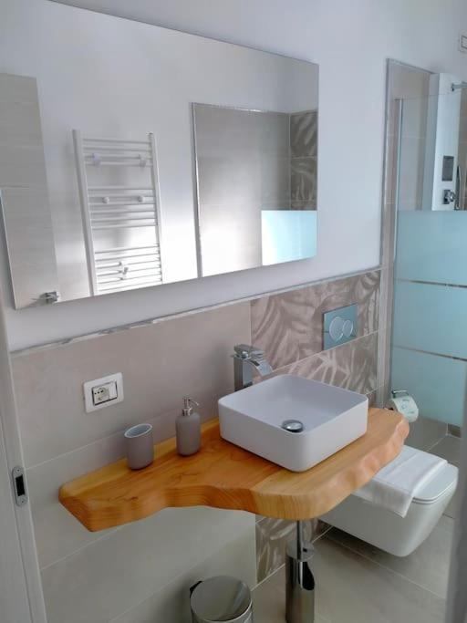suite room malpensa b&b - Housity