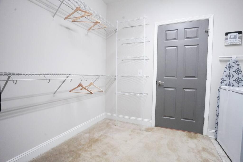 Luxury Brier Creek l Shopping l 5 mins to Airport - Housity