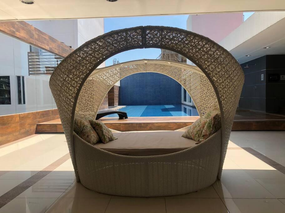 Mono ambiente de lujo en Equipetrol- Onix 113 - Housity