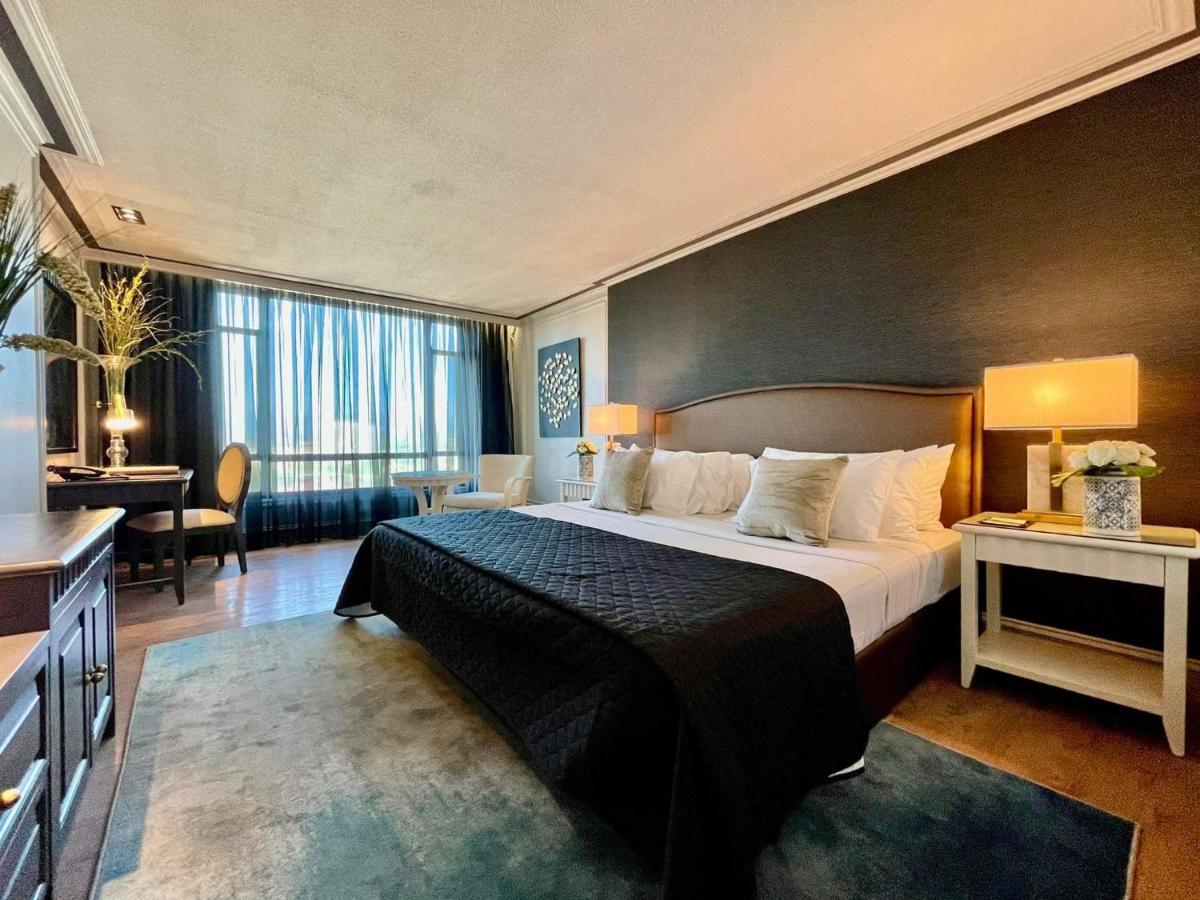 Grand Regal Hotel Davao - Housity