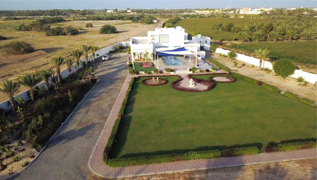 Luxury Farm Villa in Musanaa Oman - Housity