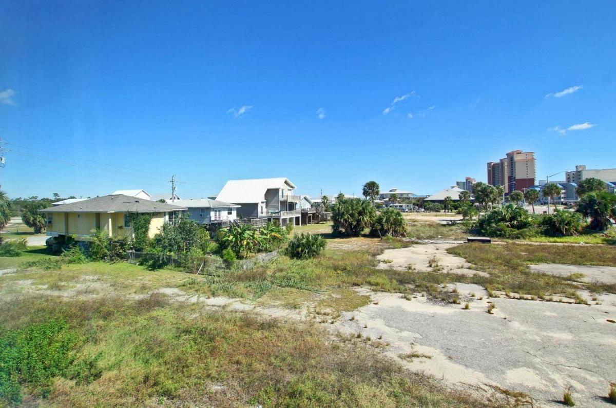 Beachview 203 by Youngs Suncoast - Housity