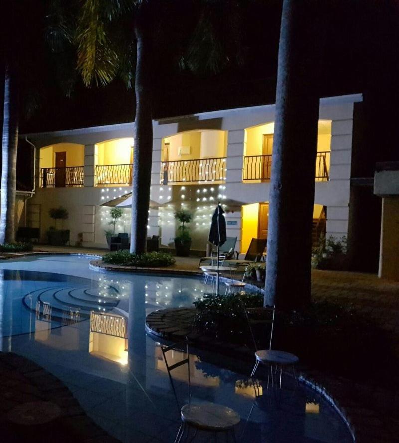 @ SILVER PALMS LODGE - Housity