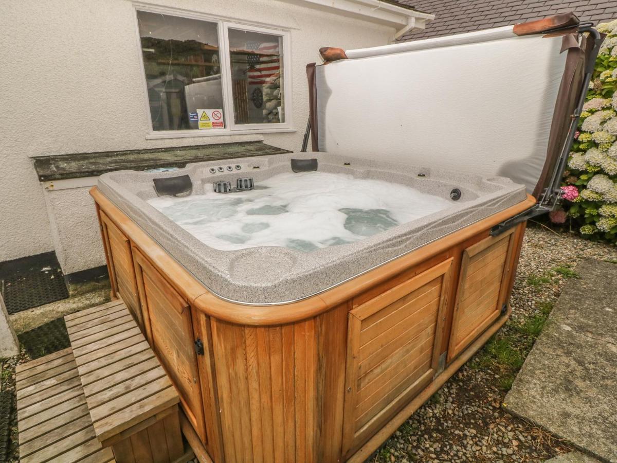 The Beach House Trearddur Bay - Housity