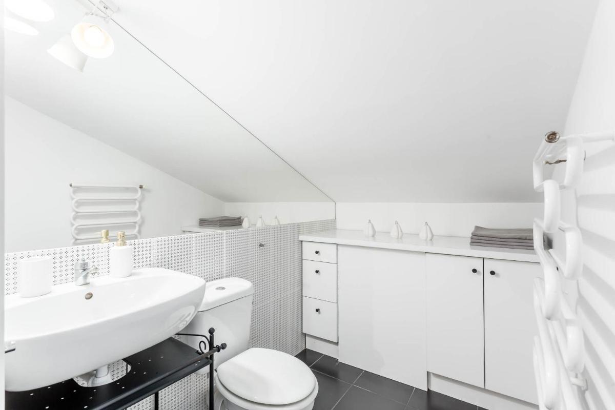 Chill Apartments K15 Two Floor House - Housity