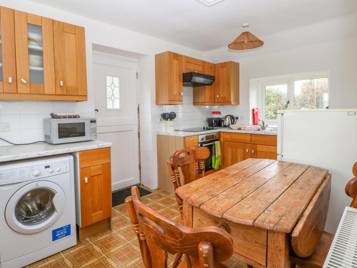 Bowden Head Farmhouse Cottage - Housity