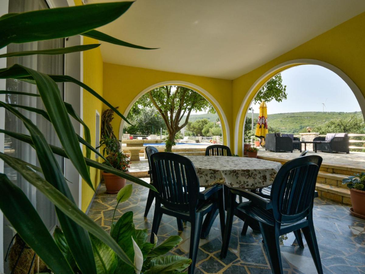 Apartment Villa Luka by Interhome - Housity