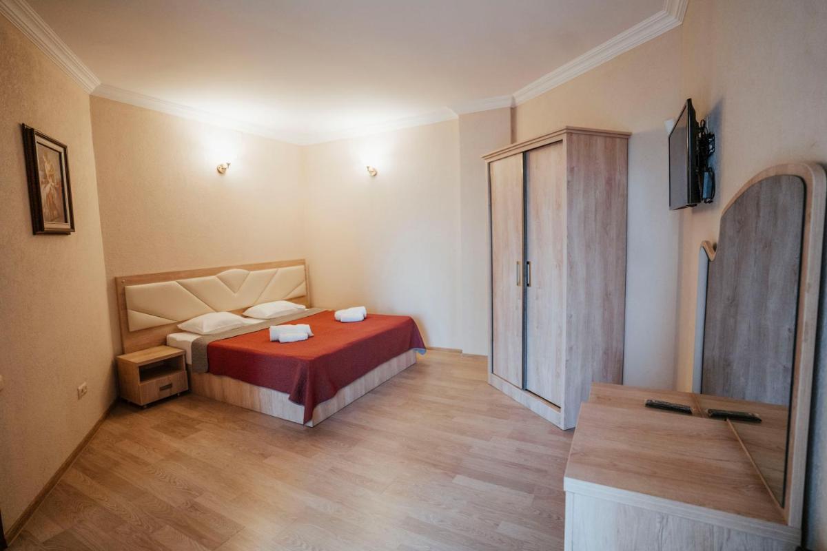 Hotel General - Housity
