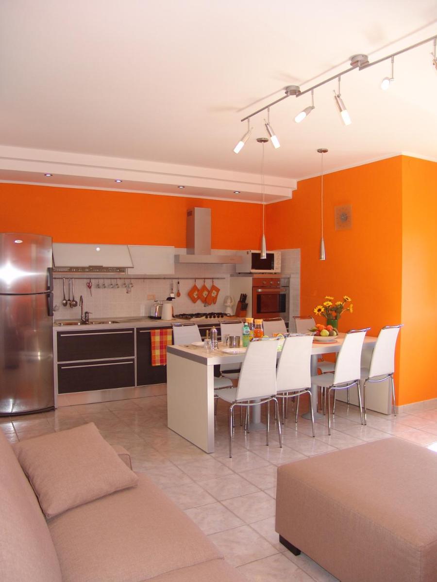 B&B Il Girasole - Housity