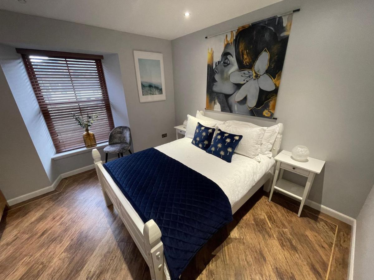 Lower Flat, Nicolson House. - Housity