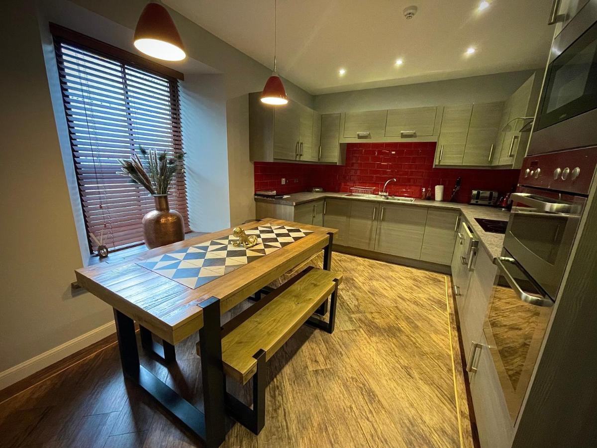 Lower Flat, Nicolson House. - Housity