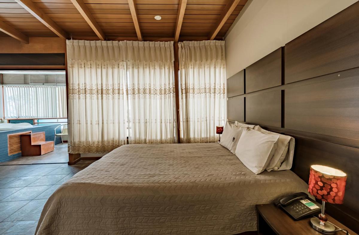 Hotel Casa de la Luna - Housity