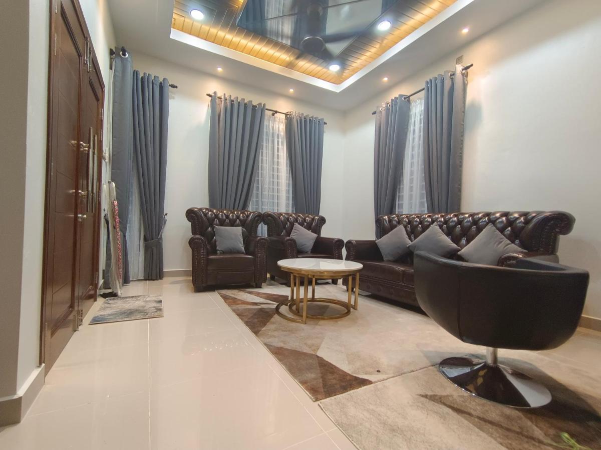 LUXURY Modern House Kubang Kerian UNIFI 4 Bedrooms - Housity