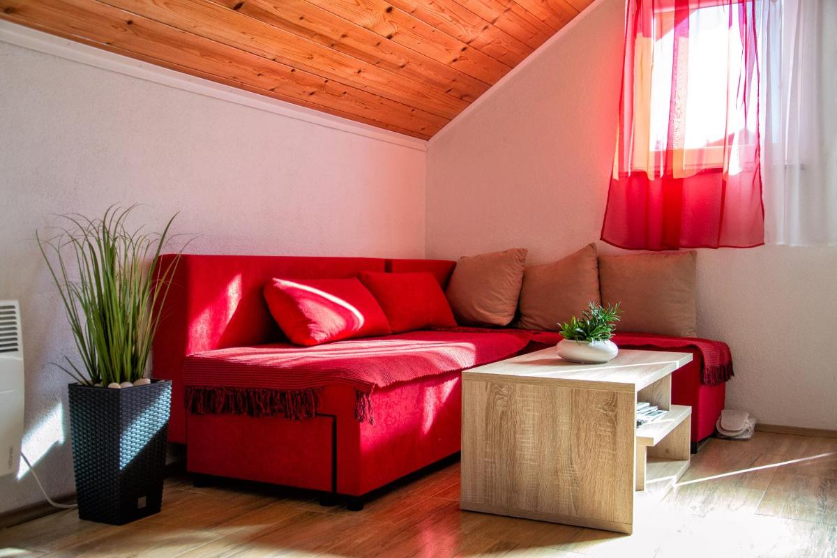 Apartment Ilija - Housity