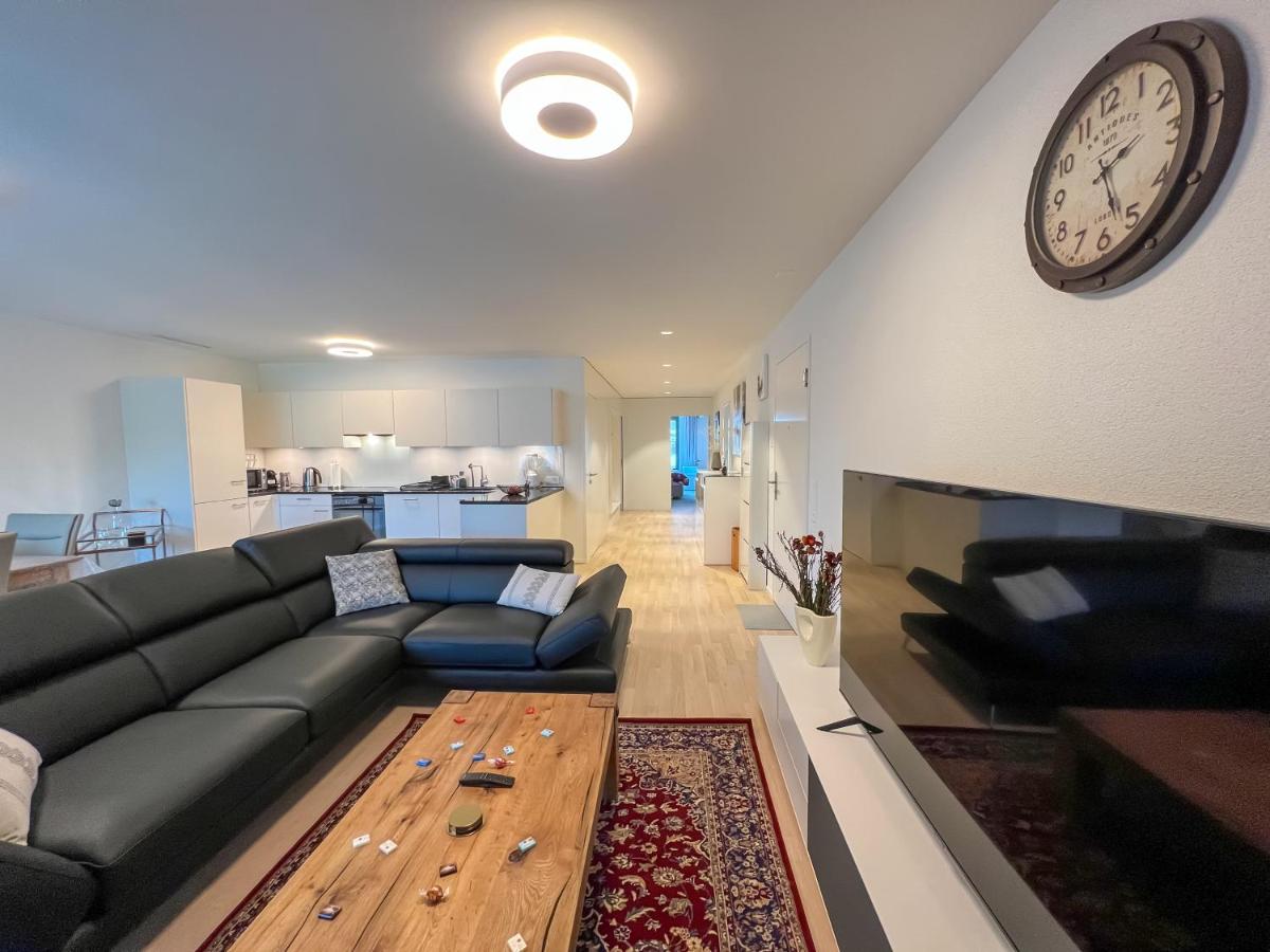 Lavish 4.5 rooms furnished apartment @Glattbrugg - Housity