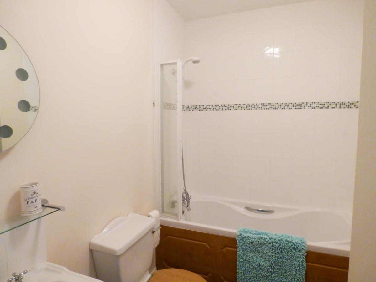 4 The Old Smithy - Housity