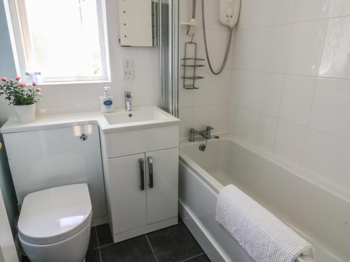 Bramble Cottage - Housity