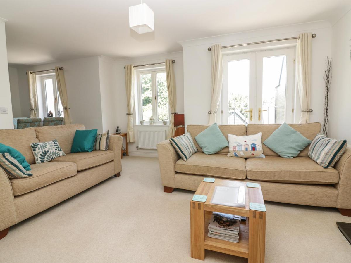 Strawberry Cottage - Housity