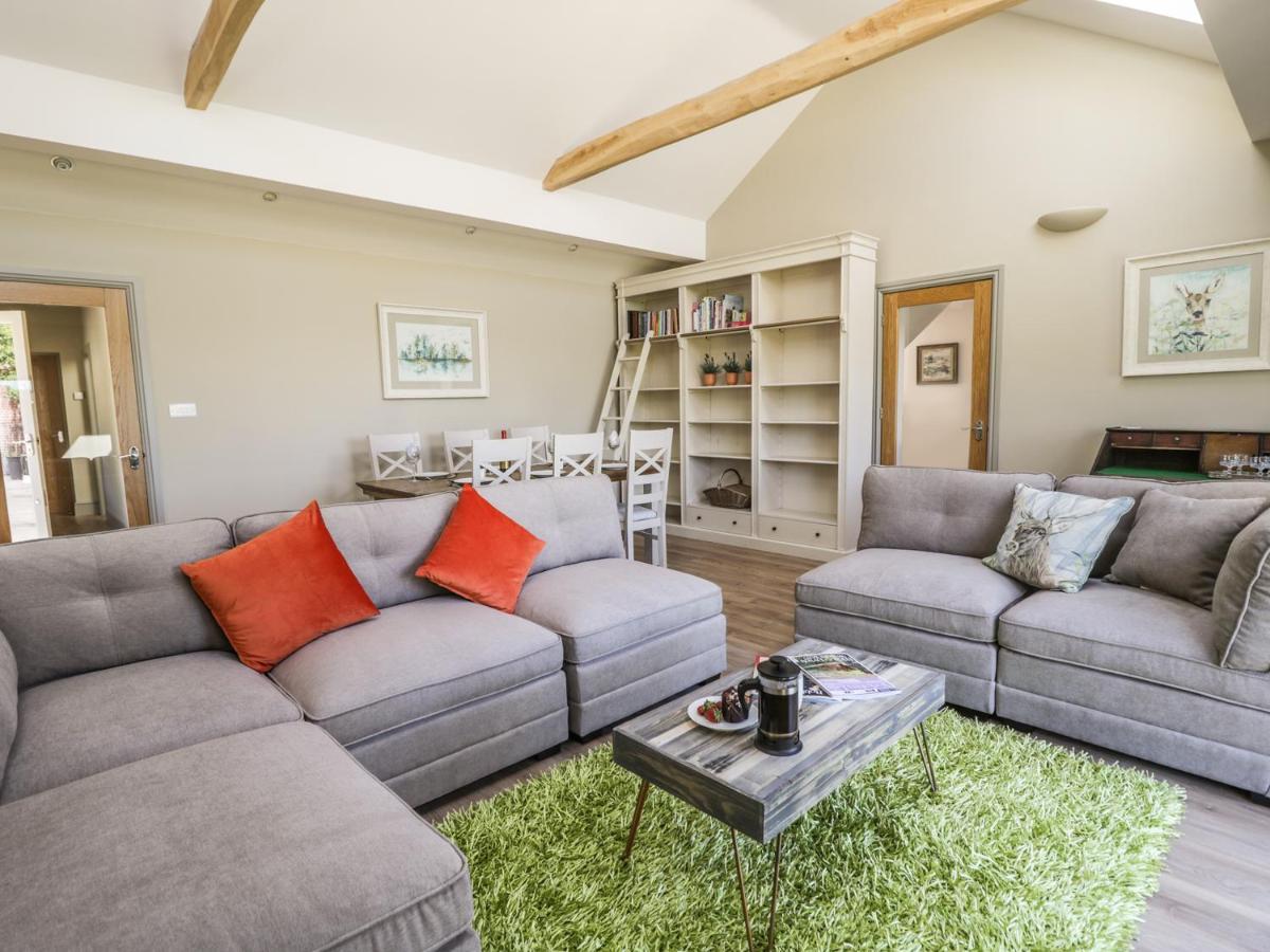 Providence Cottage - Housity