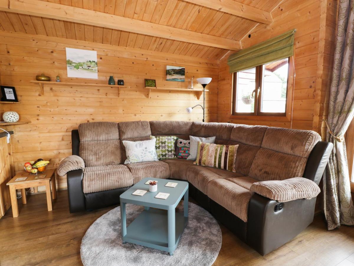 Mayfields Lodge - Housity