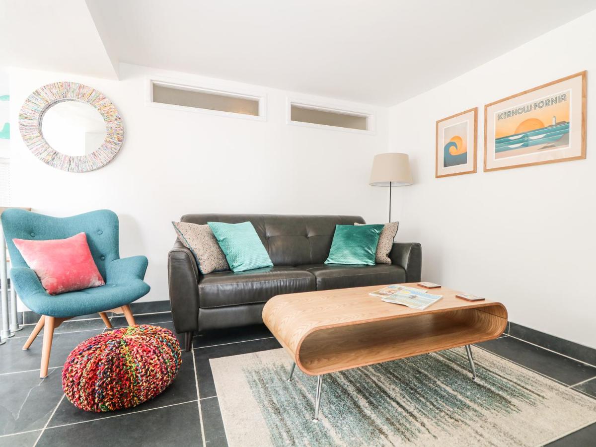 Gull Rock - Housity