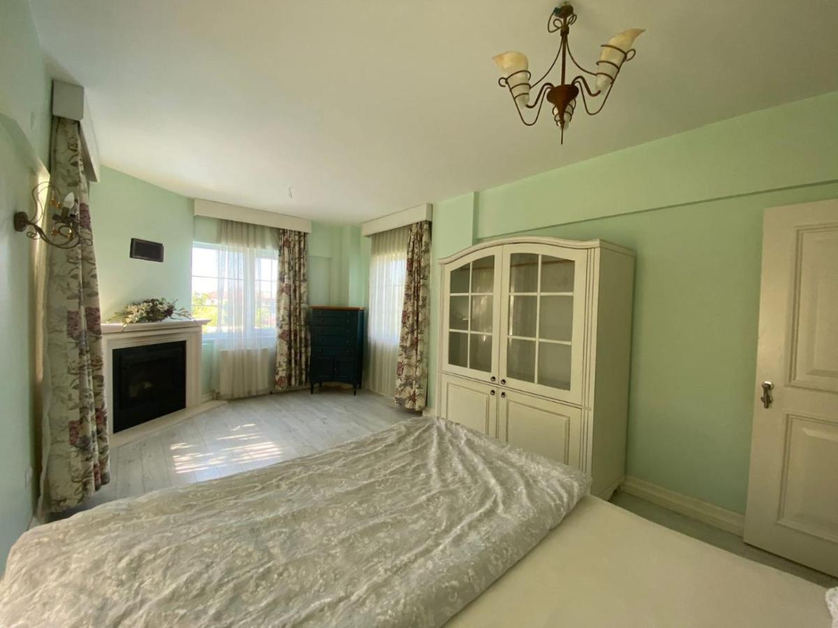 Splendid Villa with Private Pool and Fireplaces Surrounded by Nature in Sapanca - Housity