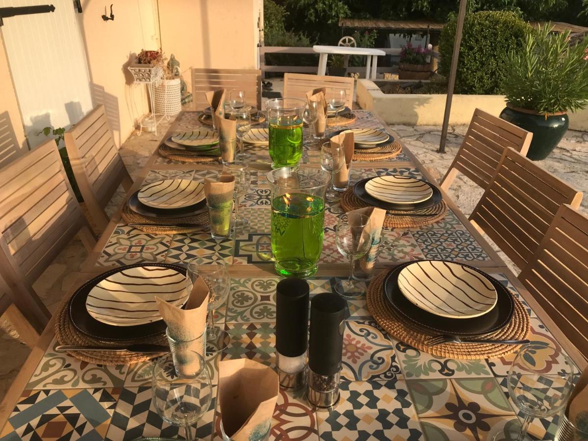 Villa QUINISSOLE - Housity