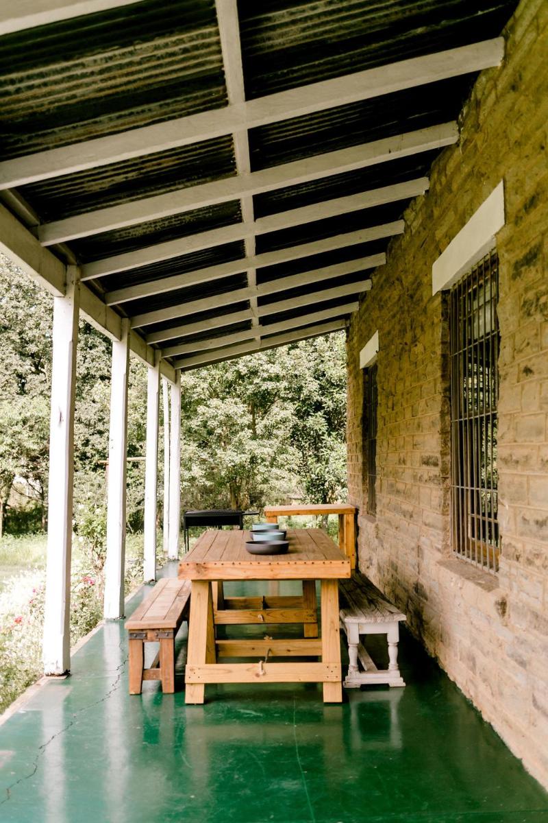 Crompton Cottage - Housity