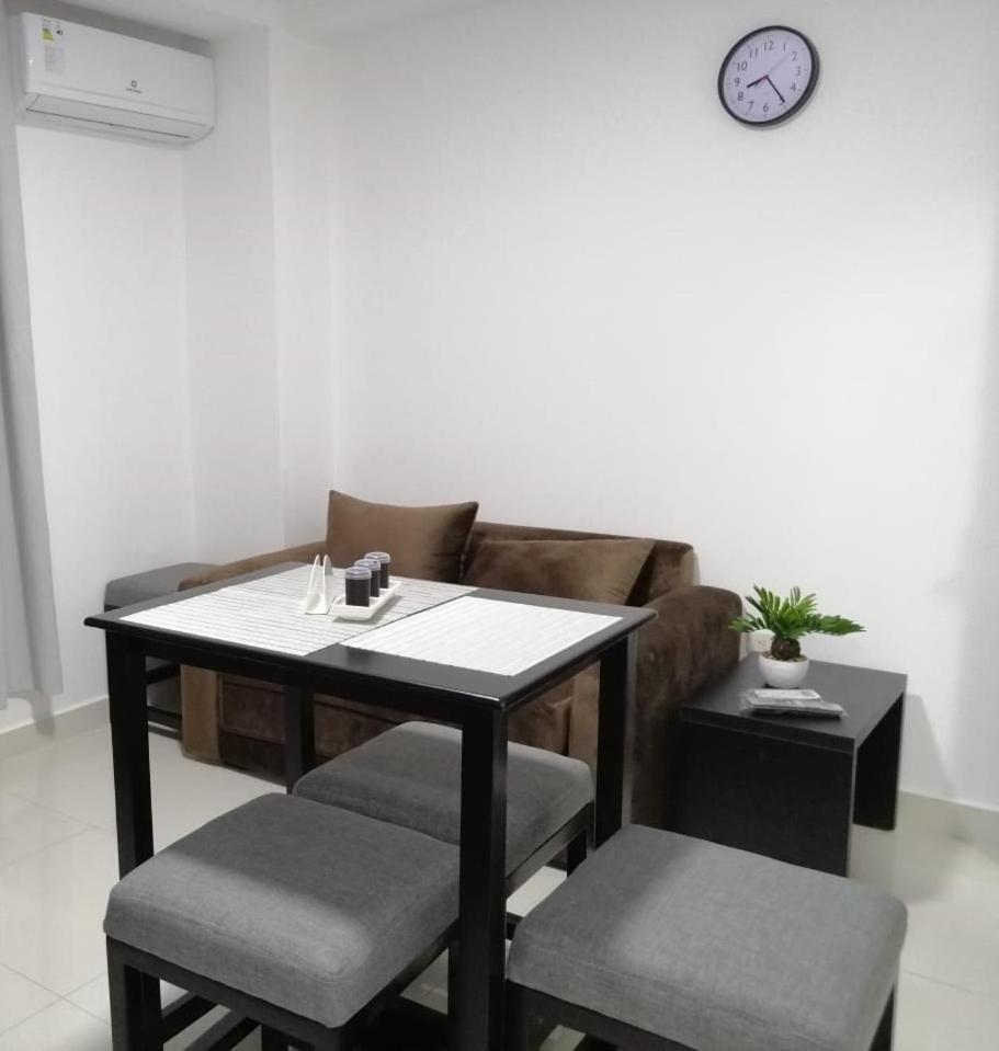 UMBRELLA SUITE - Housity