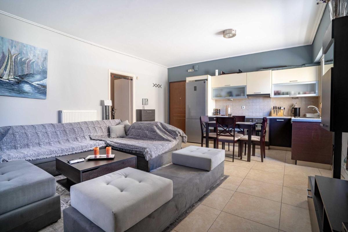 Kalithea train station 1 bedroom for 2 persons - Housity