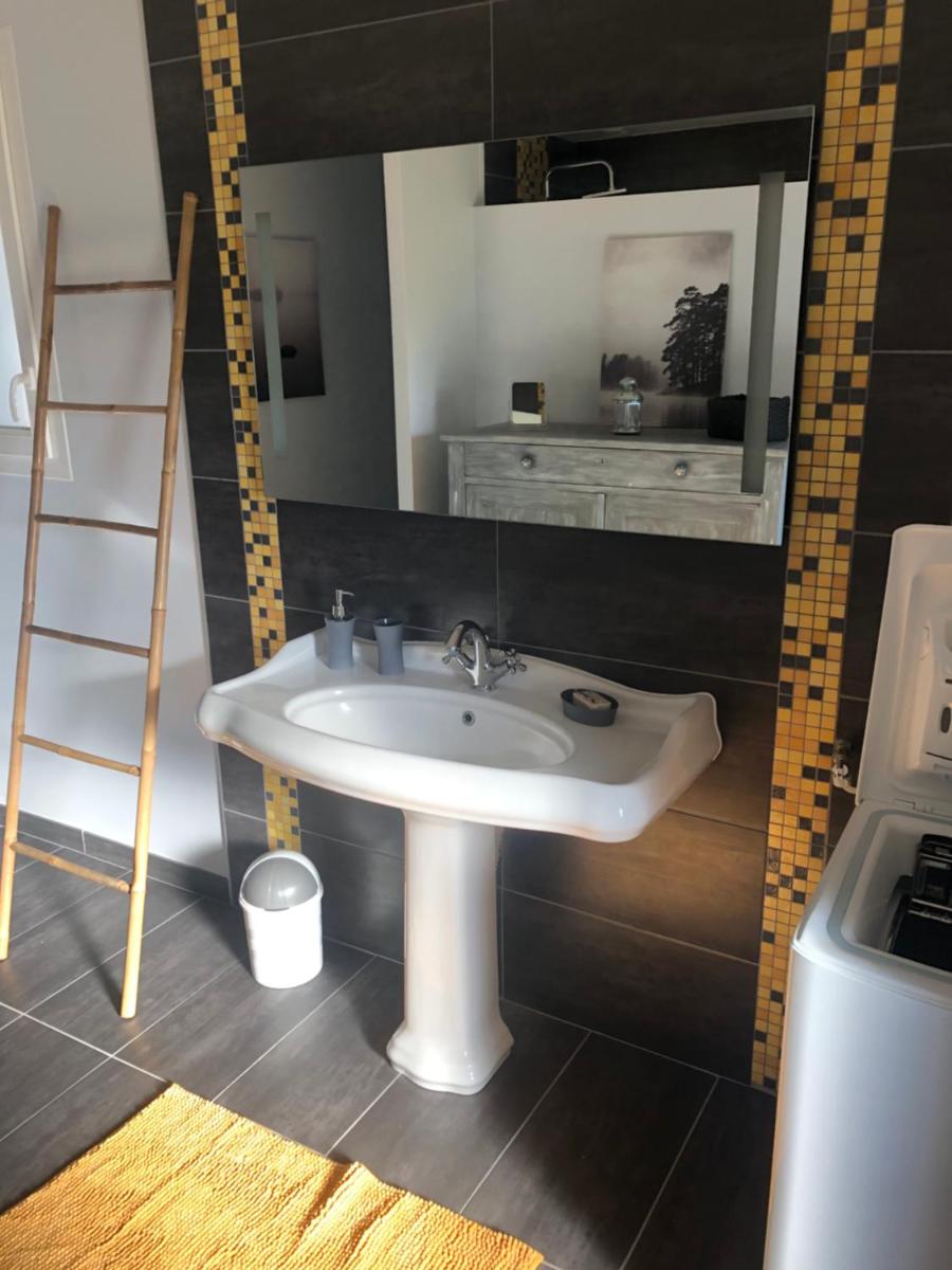Les Vieille tuiles - Housity