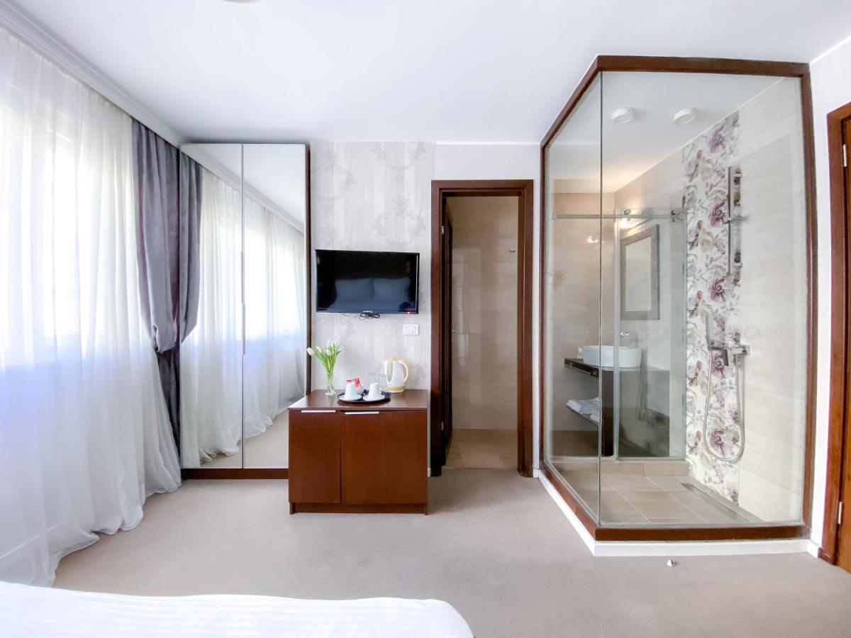 Luka de Luka Suites - Housity
