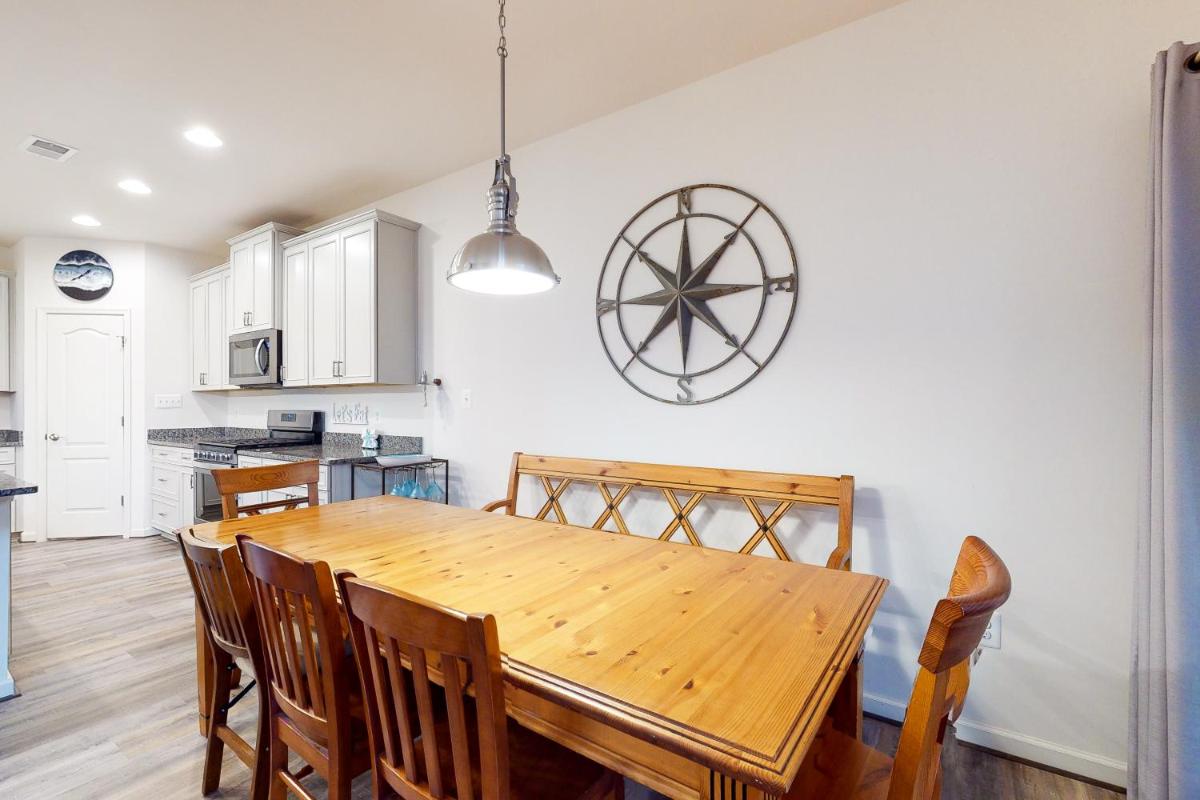Bishops Landing -- 38454 Carroll - Housity