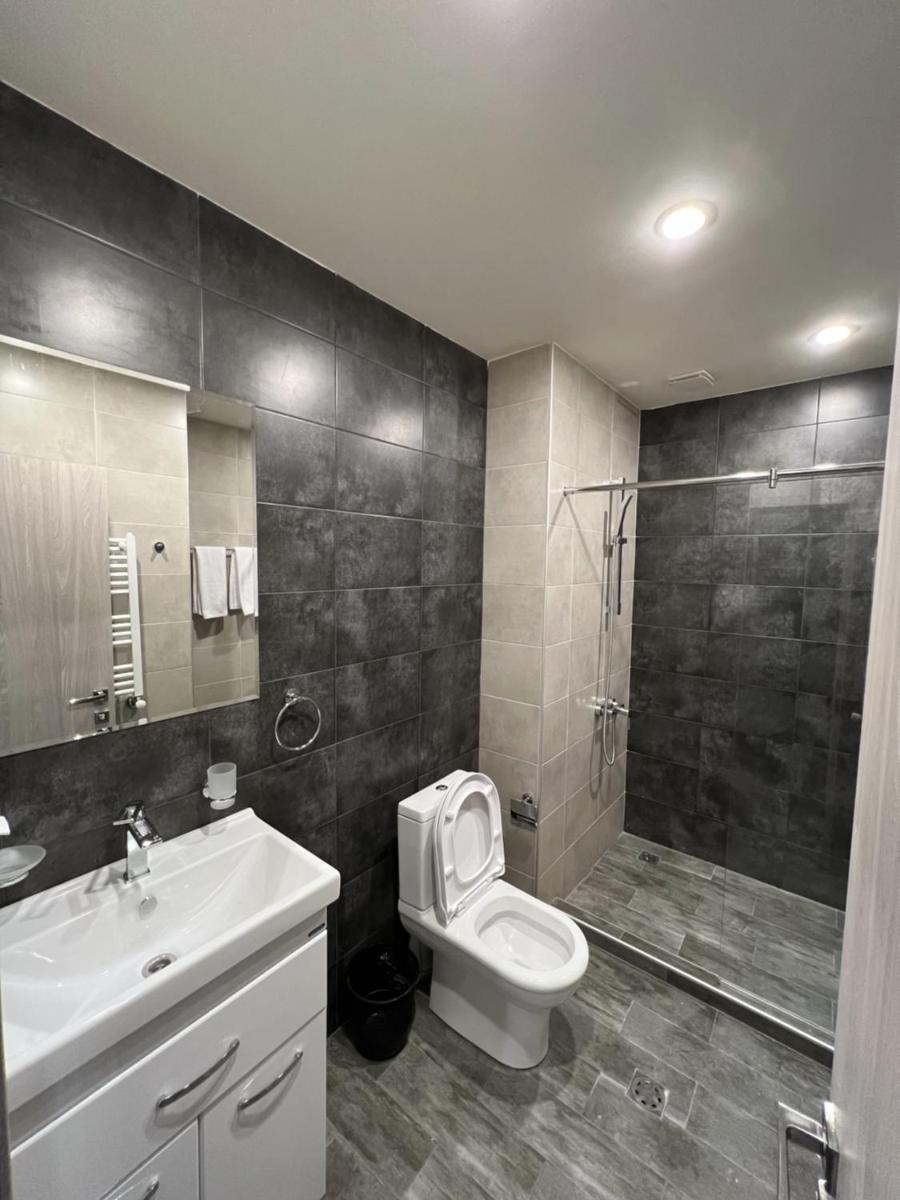 Flowers Penthouse - Housity