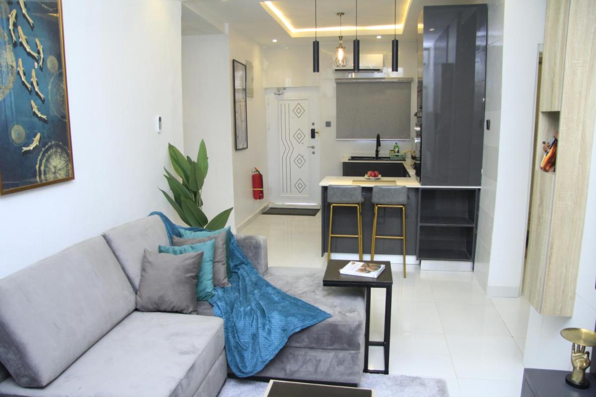 Suitetrails - Cosy 2-Bedroom Apartment With Superfast Wifi and 24x7 Security and Electricity