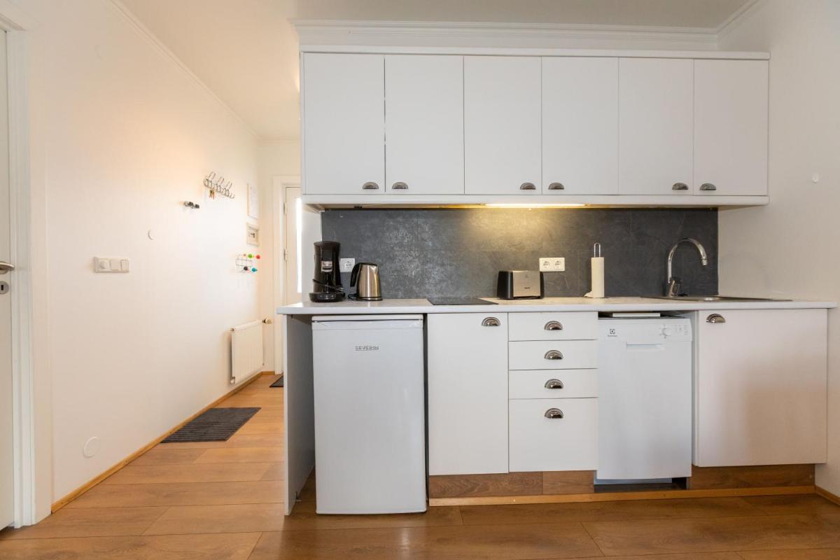 Suitetrails - Central Apartment with Two bedrooms and Balcony- Strandgata 9