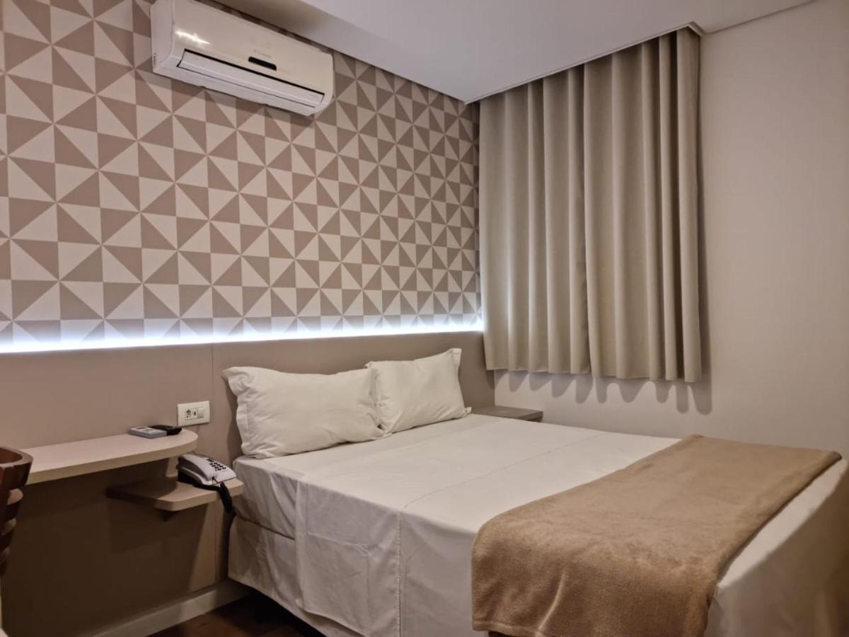 Hotel Arujá - Housity