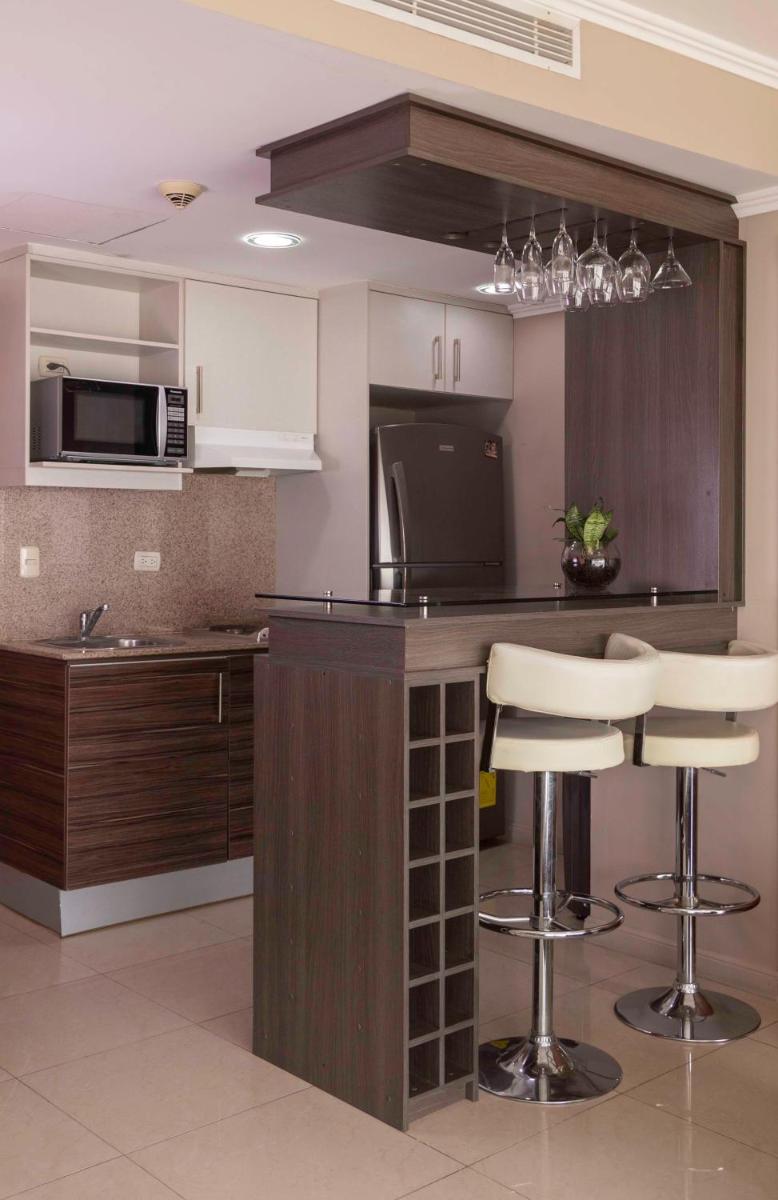 Riverfront I 1, piso 4, suite vista al rio, Puerto Santa Ana, Guayaquil - Housity