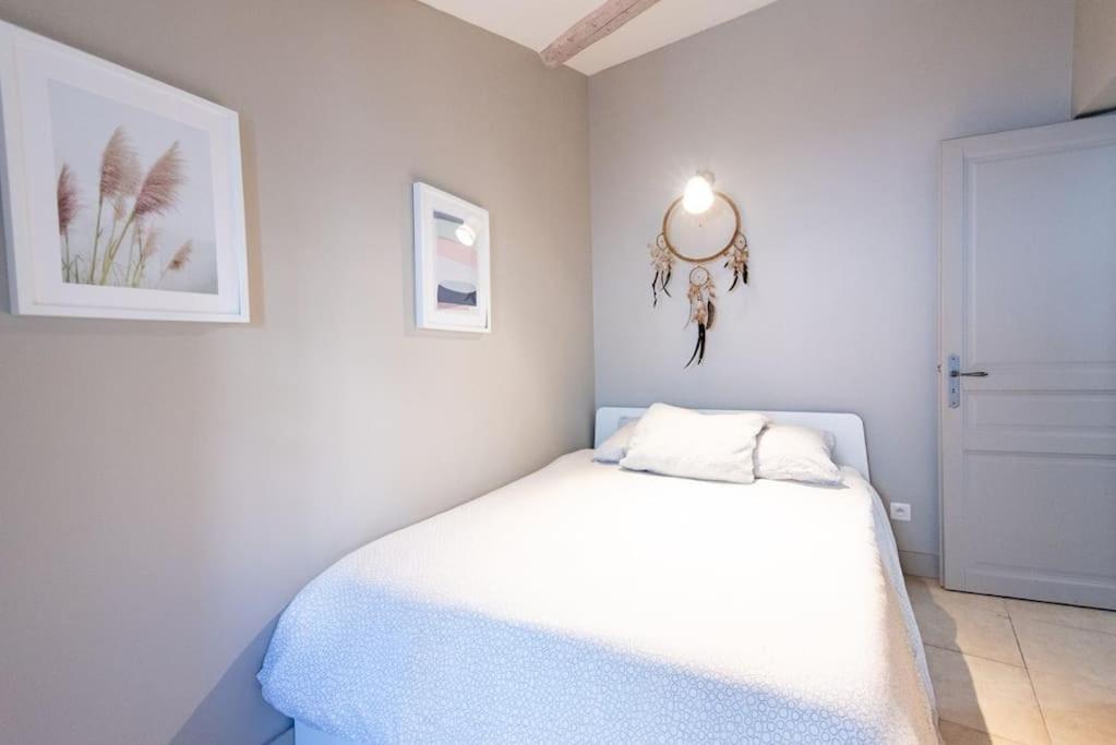 Domus Arena, parking, wifi, arènes - Housity