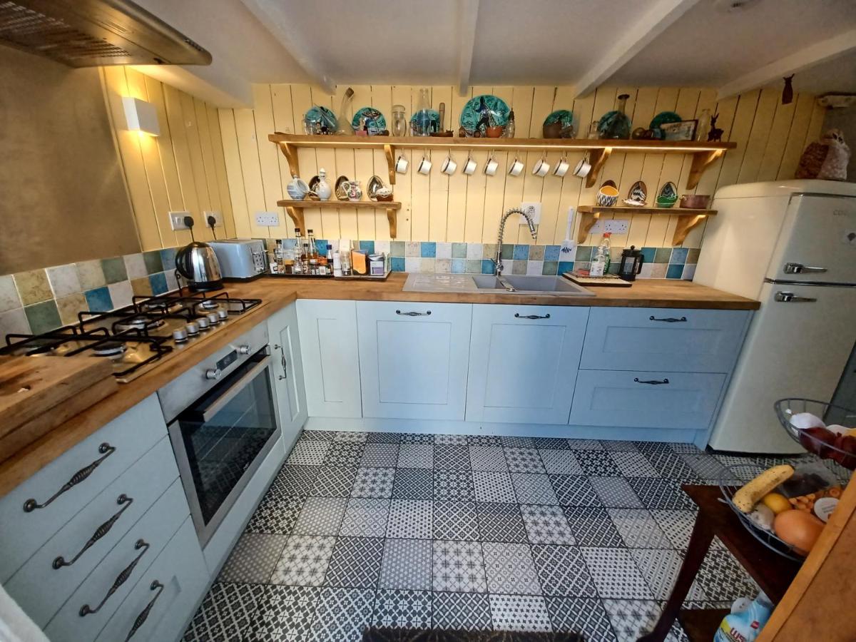 Truly Paradise Cottage - Housity