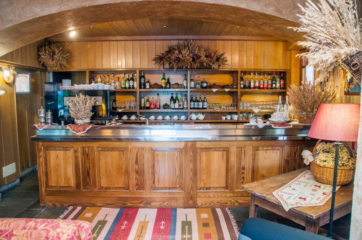 Hotel Vallée De Cogne - Housity