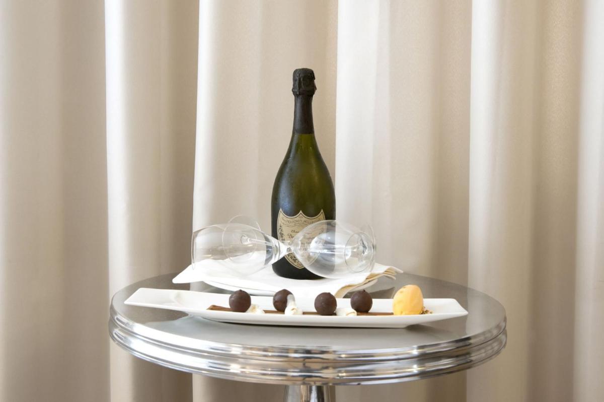 Bebidas en Costa Esmeralda Suites