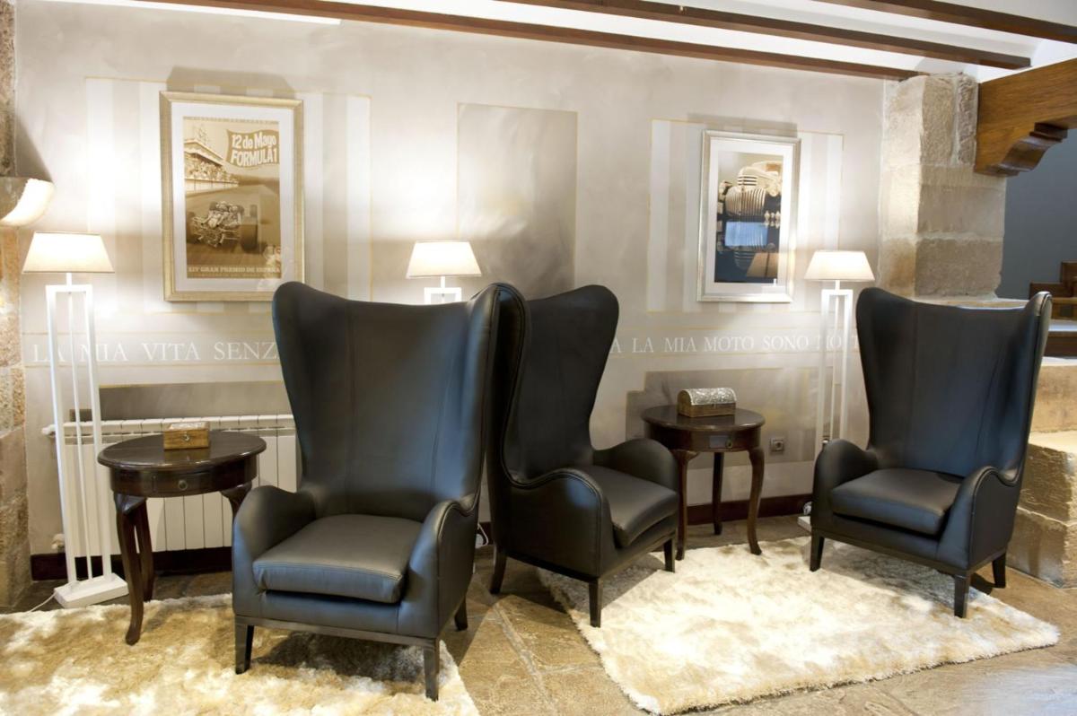 Zona de estar de Costa Esmeralda Suites