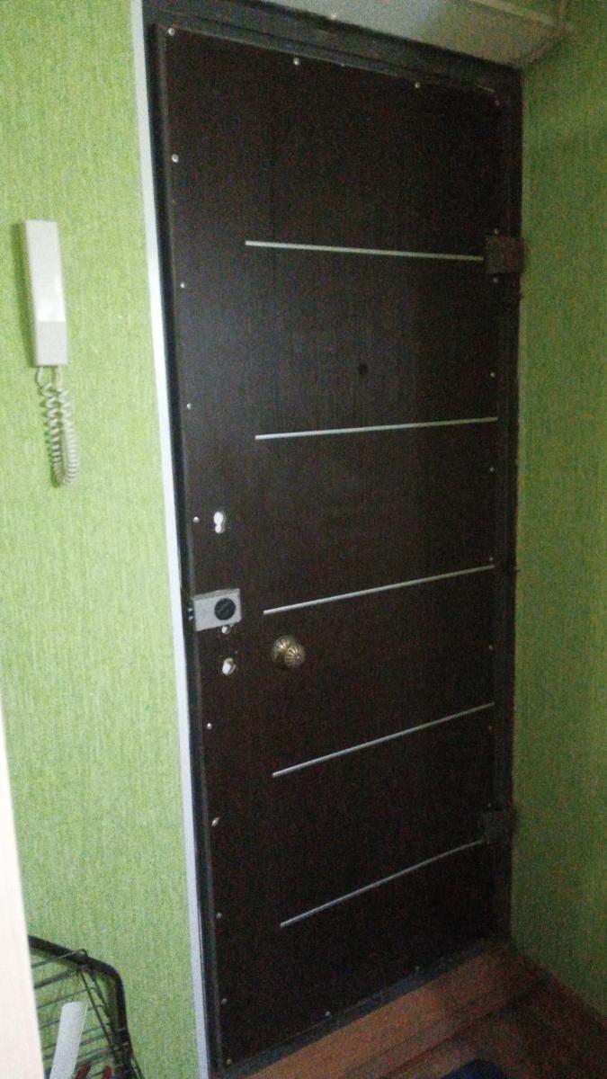 Apartment on Druzhby - Housity