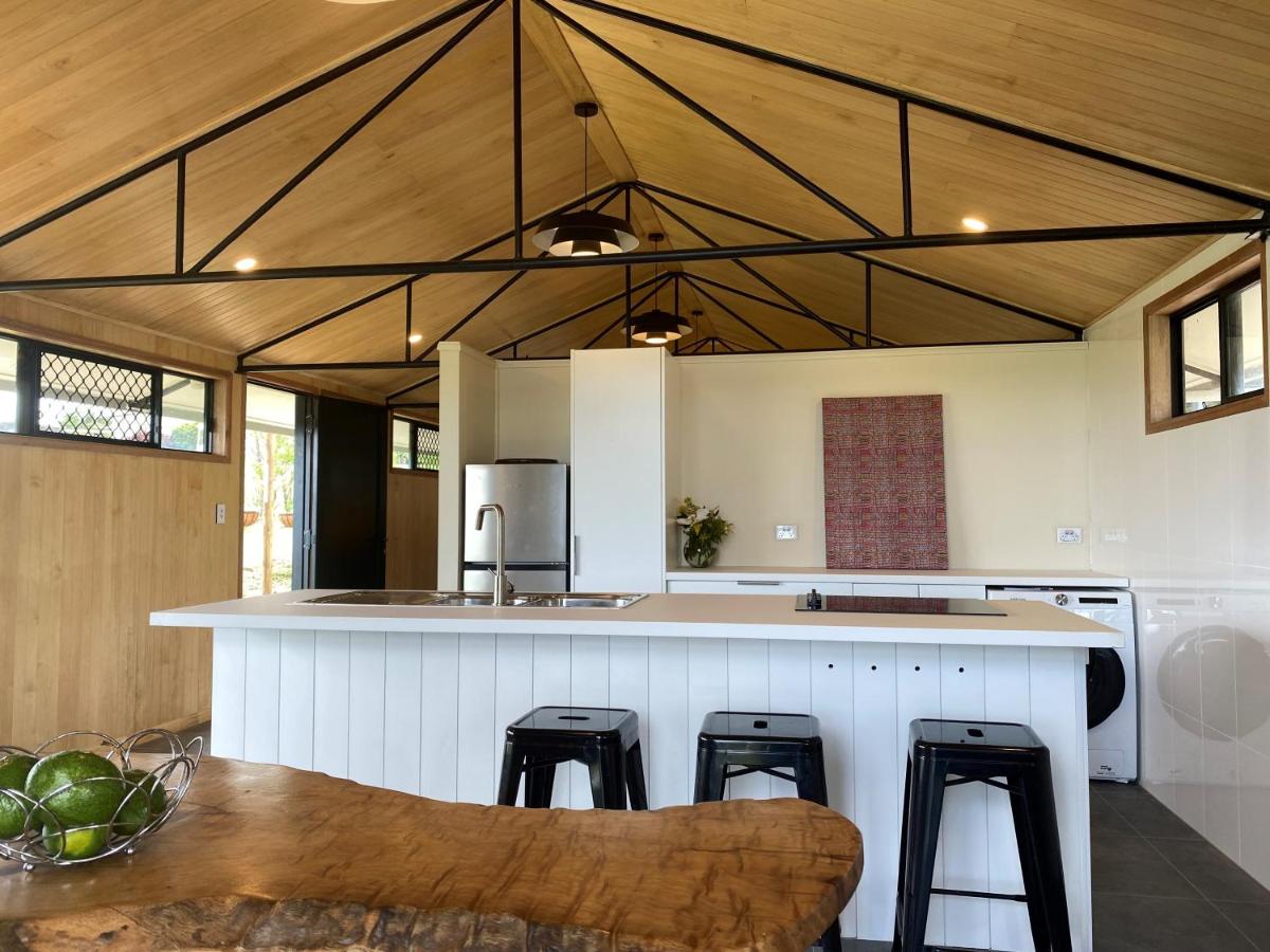 Early Diggings Hut - Housity