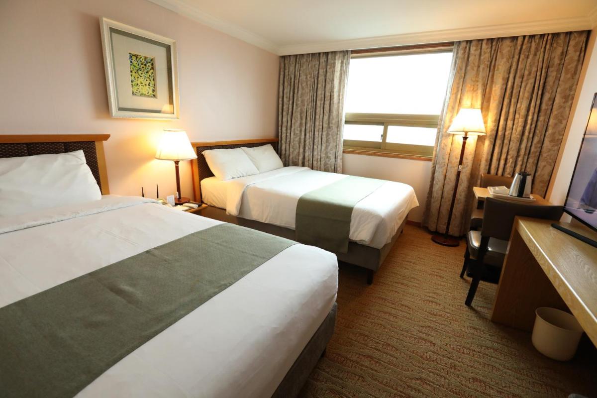 Prime Tourist Hotel - Housity