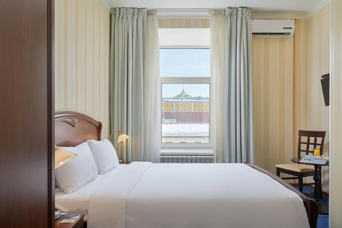 MIRROS Hotel Moscow Kremlin - Housity